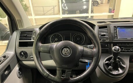 Volkswagen Caravelle T5, 2014 год, 1 699 000 рублей, 7 фотография