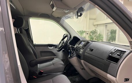 Volkswagen Caravelle T5, 2014 год, 1 699 000 рублей, 9 фотография