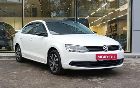 Volkswagen Jetta VI, 2014 год, 1 350 000 рублей, 3 фотография