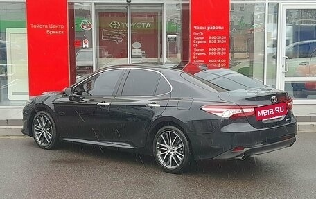 Toyota Camry, 2022 год, 4 099 000 рублей, 7 фотография