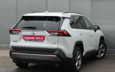 Toyota RAV4, 2020 год, 3 750 000 рублей, 2 фотография