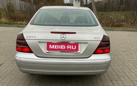 Mercedes-Benz E-Класс, 2002 год, 1 250 000 рублей, 5 фотография