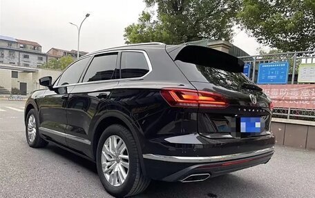 Volkswagen Touareg III, 2021 год, 4 940 000 рублей, 3 фотография