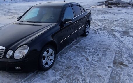 Mercedes-Benz E-Класс, 2007 год, 895 000 рублей, 3 фотография