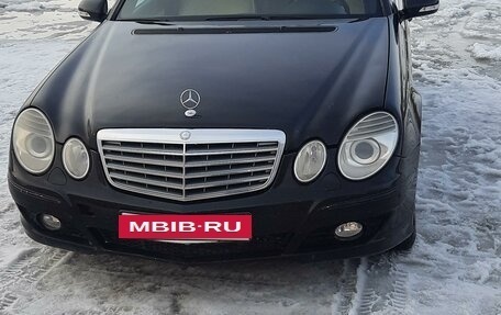 Mercedes-Benz E-Класс, 2007 год, 895 000 рублей, 4 фотография