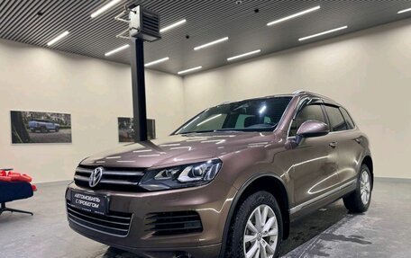 Volkswagen Touareg III, 2013 год, 2 199 000 рублей, 1 фотография