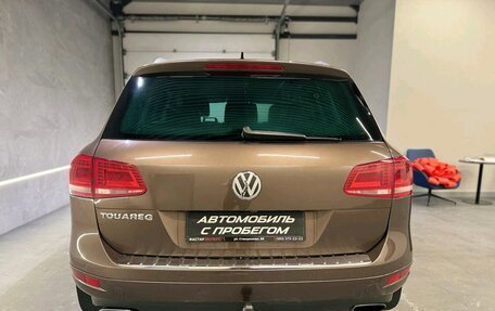 Volkswagen Touareg III, 2013 год, 2 199 000 рублей, 4 фотография