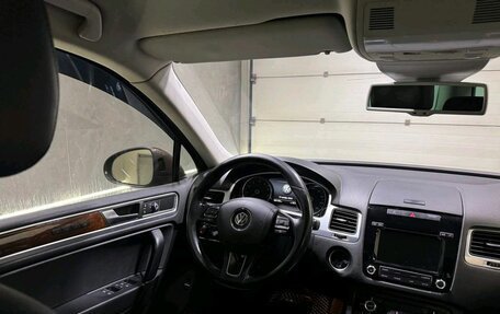 Volkswagen Touareg III, 2013 год, 2 199 000 рублей, 8 фотография