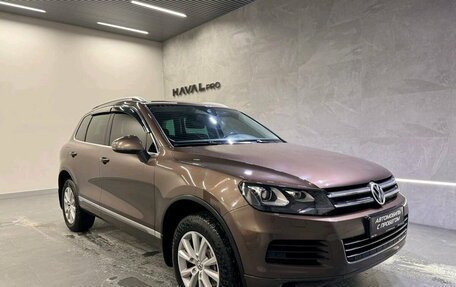 Volkswagen Touareg III, 2013 год, 2 199 000 рублей, 2 фотография