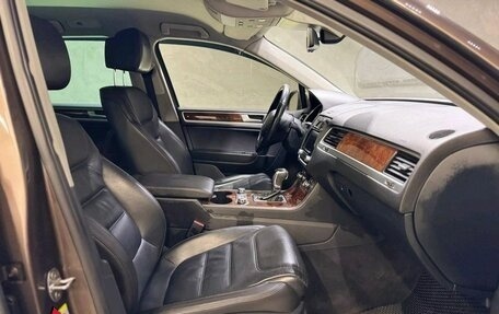 Volkswagen Touareg III, 2013 год, 2 199 000 рублей, 9 фотография