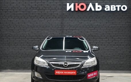 Opel Astra J, 2011 год, 940 000 рублей, 2 фотография