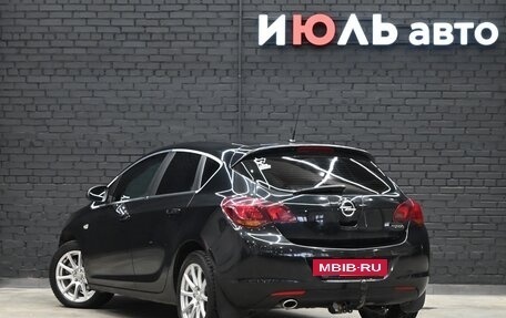 Opel Astra J, 2011 год, 940 000 рублей, 7 фотография