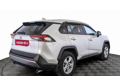 Toyota RAV4, 2022 год, 3 399 000 рублей, 5 фотография