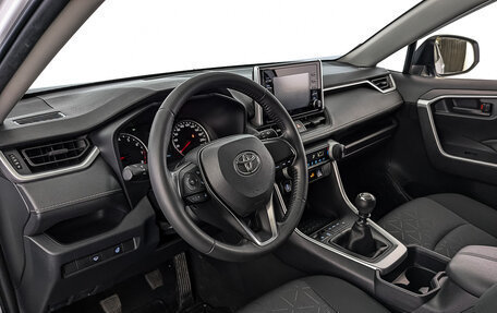 Toyota RAV4, 2022 год, 3 399 000 рублей, 15 фотография