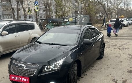 Chevrolet Cruze II, 2011 год, 849 999 рублей, 2 фотография