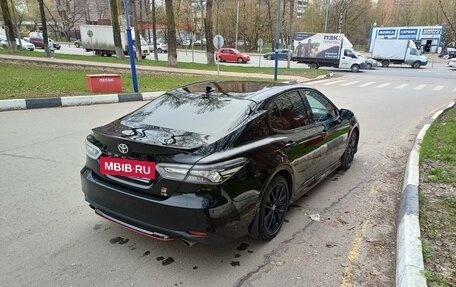 Toyota Camry, 2021 год, 3 650 000 рублей, 9 фотография