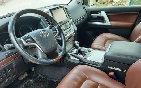 Toyota Land Cruiser 200, 2016 год, 8 450 000 рублей, 5 фотография