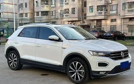 Volkswagen T-Roc I, 2020 год, 1 610 000 рублей, 3 фотография