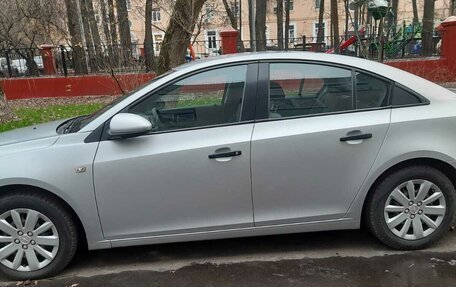 Chevrolet Cruze II, 2010 год, 750 000 рублей, 11 фотография