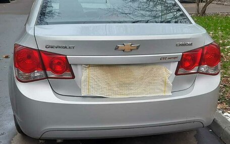 Chevrolet Cruze II, 2010 год, 750 000 рублей, 14 фотография