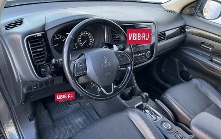 Mitsubishi Outlander III рестайлинг 3, 2016 год, 1 849 000 рублей, 11 фотография