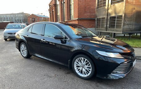 Toyota Camry, 2019 год, 3 300 000 рублей, 7 фотография