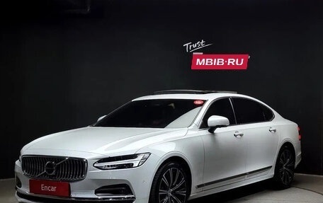 Volvo S90 II рестайлинг, 2021 год, 3 656 078 рублей, 1 фотография