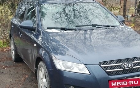 KIA cee'd I рестайлинг, 2008 год, 592 000 рублей, 2 фотография