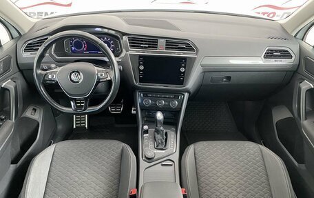 Volkswagen Tiguan II, 2019 год, 2 330 000 рублей, 14 фотография