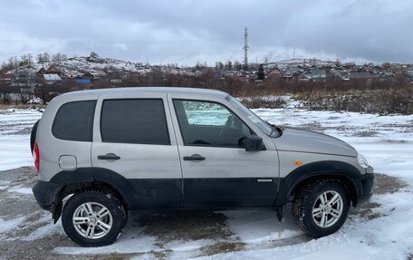 Chevrolet Niva I рестайлинг, 2017 год, 850 000 рублей, 6 фотография