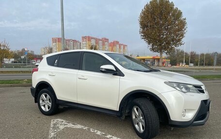 Toyota RAV4, 2013 год, 1 999 000 рублей, 2 фотография