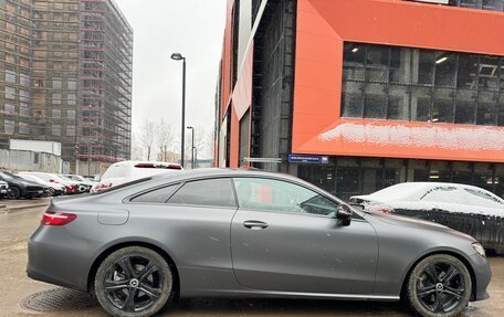 Mercedes-Benz E-Класс, 2019 год, 4 500 000 рублей, 7 фотография