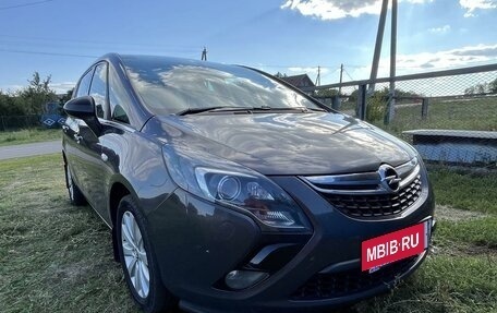 Opel Zafira C рестайлинг, 2013 год, 1 400 000 рублей, 8 фотография