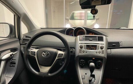 Toyota Verso I, 2012 год, 1 250 000 рублей, 8 фотография