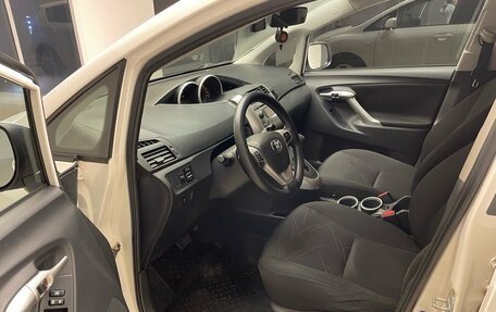 Toyota Verso I, 2012 год, 1 250 000 рублей, 7 фотография