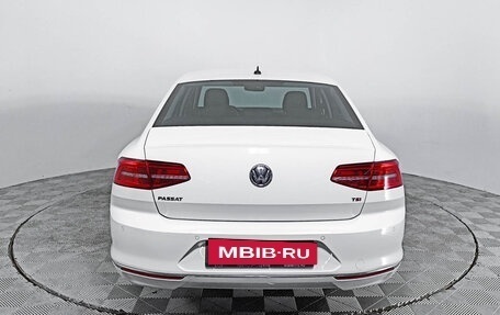 Volkswagen Passat B8 рестайлинг, 2017 год, 2 277 000 рублей, 6 фотография