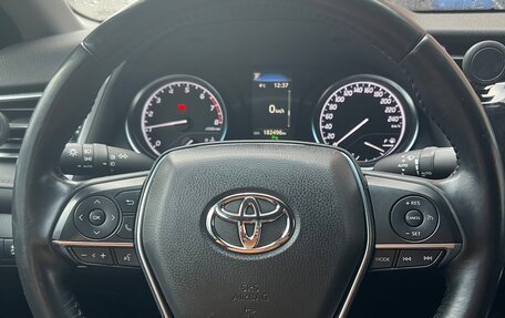 Toyota Camry, 2021 год, 2 450 000 рублей, 13 фотография