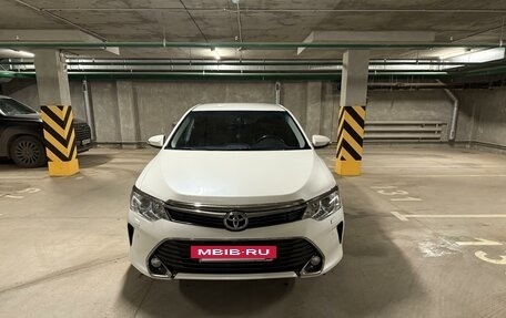 Toyota Camry, 2015 год, 2 650 000 рублей, 7 фотография