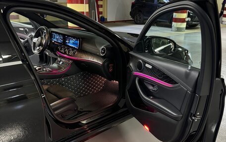 Mercedes-Benz E-Класс, 2019 год, 3 850 000 рублей, 16 фотография