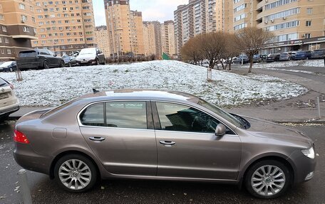 Skoda Superb III рестайлинг, 2012 год, 1 380 000 рублей, 4 фотография