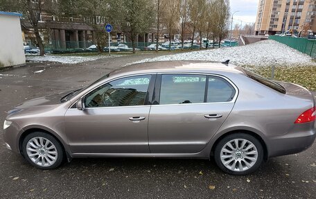 Skoda Superb III рестайлинг, 2012 год, 1 380 000 рублей, 3 фотография