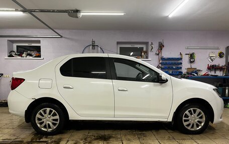 Renault Logan II, 2016 год, 850 000 рублей, 5 фотография