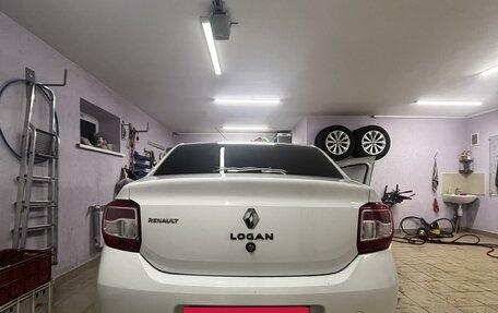 Renault Logan II, 2016 год, 850 000 рублей, 10 фотография