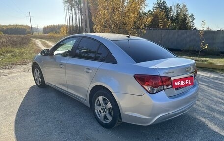 Chevrolet Cruze II, 2013 год, 870 000 рублей, 6 фотография