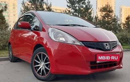 Honda Fit III, 2011 год, 765 000 рублей, 1 фотография