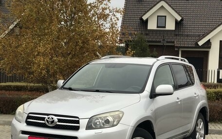 Toyota RAV4, 2007 год, 1 670 000 рублей, 1 фотография