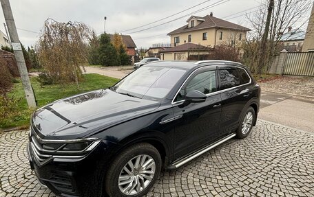 Volkswagen Touareg III, 2019 год, 4 700 000 рублей, 1 фотография