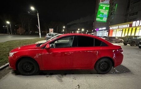 Chevrolet Cruze II, 2009 год, 630 000 рублей, 6 фотография