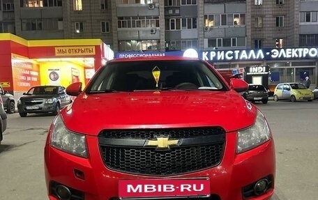 Chevrolet Cruze II, 2009 год, 630 000 рублей, 3 фотография