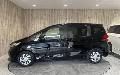 Honda Freed II, 2022 год, 1 730 000 рублей, 4 фотография